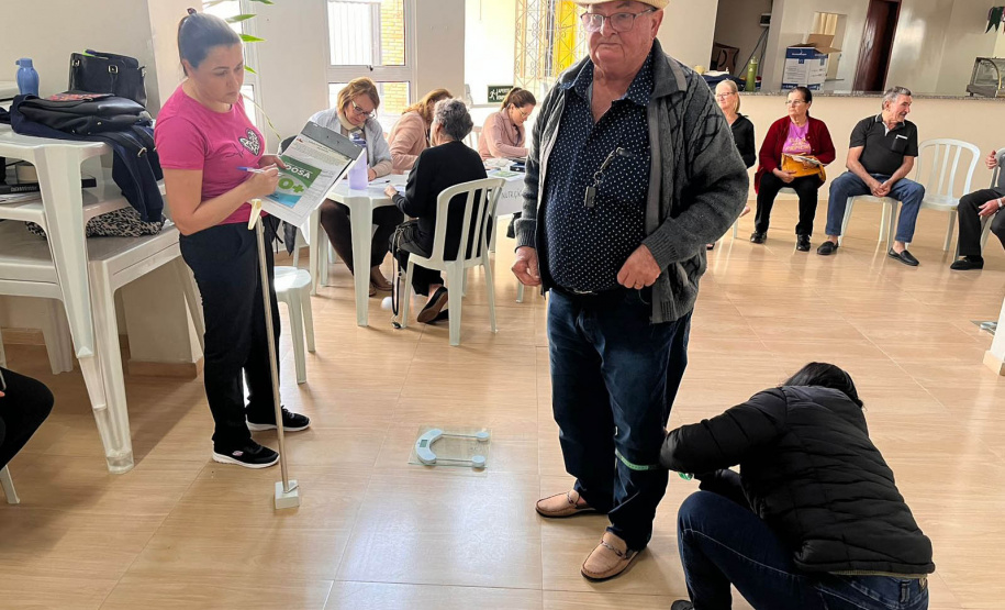 Saúde realiza capacitação de profissionais e mutirão da pessoa idosa na Região Oeste