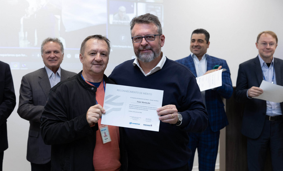 Sanepar homenageia empregados que atuaram na tragédia do Rio Grande do Sul