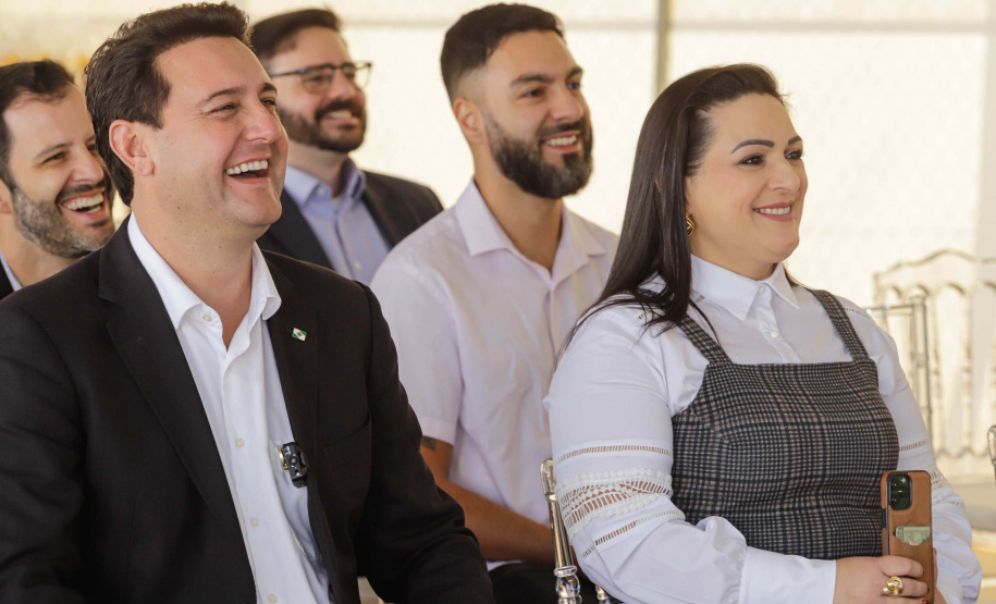 Carambeí, 13 de junho de 2024 - O governador Carlos Massa Ratinho Jr visita a nova fábrica de garrafas da Ambev, que está sendo construída em Carambeí, nos Campos Gerais.
