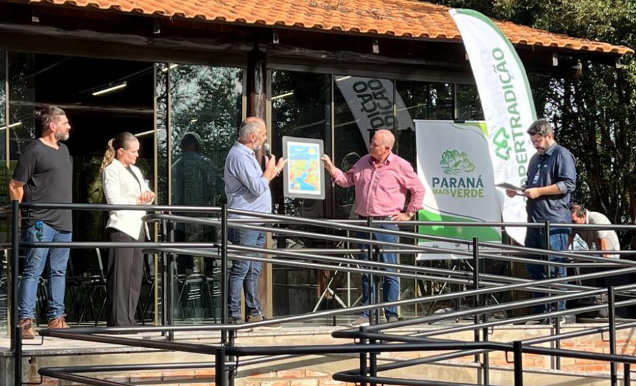 IAT CENTRO DE EDUCAÇÃO AMBIENTAL BURITI