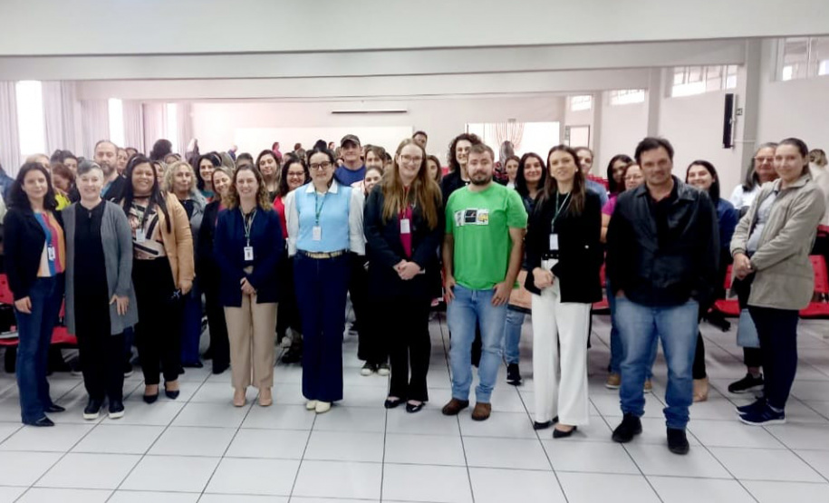 SESA CAPACITA PROFISSIONAIS IDOSOS