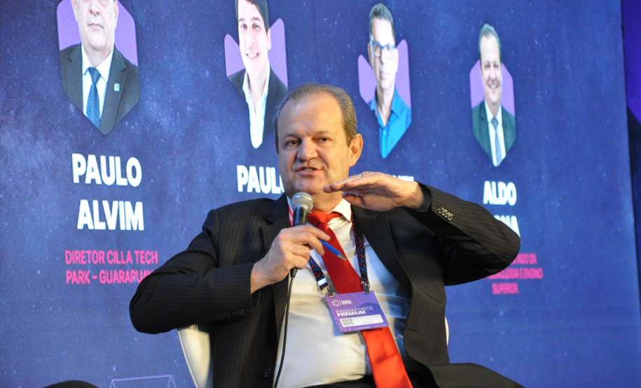 Com aumento de investimentos em ciência, lideranças reconhecem o  papel do governo para o desenvolvimento estadual