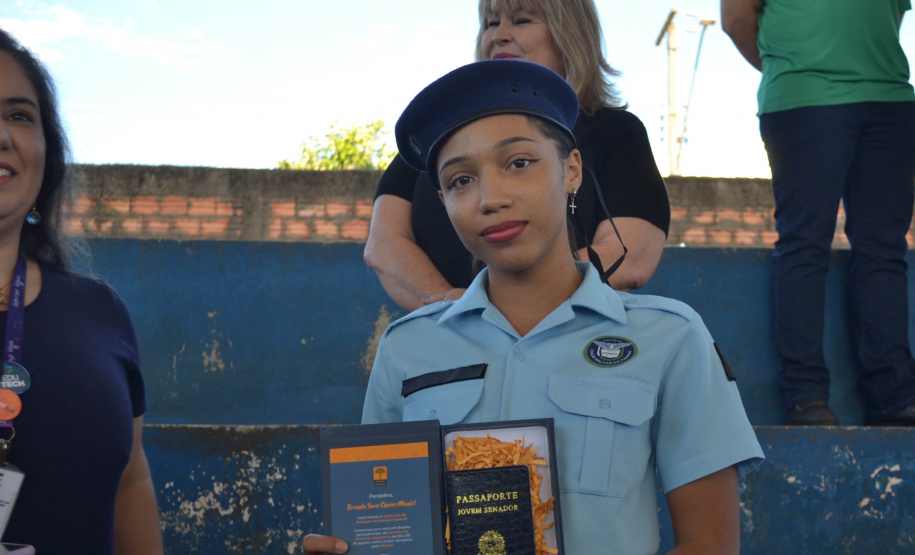 Estudante do Norte do Paraná vence concurso de redação e se tornará jovem senadora por quatro dias