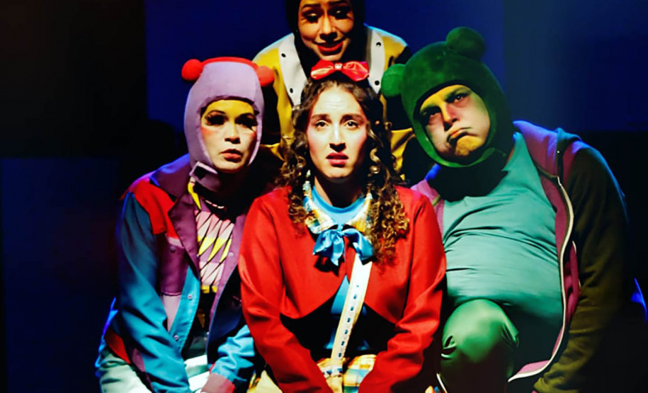 Agenda cultural para as crianças: “Alumia” dá foco ao medo de um jeito lúdico