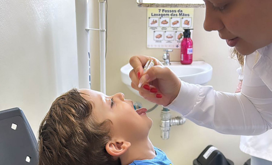 Mais de 70 mil crianças são imunizadas no Dia D contra a poliomielite em todo o Paraná