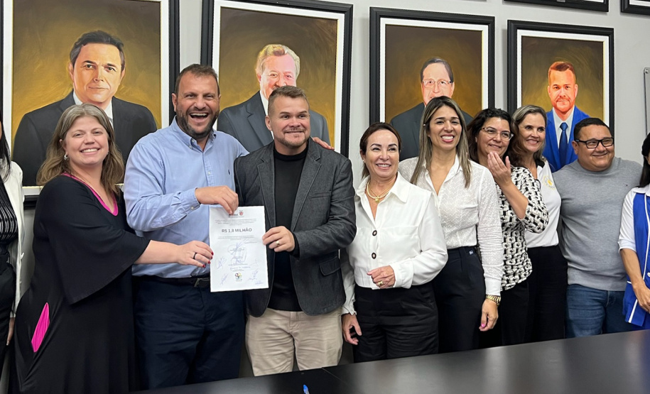 SEDEF ENTREGA RECURSOS PGUA E GUARATUBA