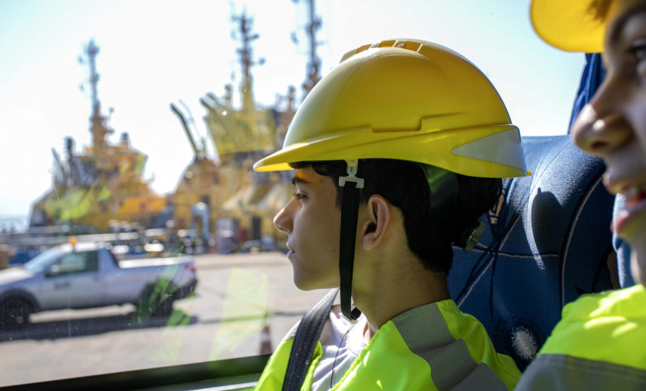 Mais de 1,2 mil visitantes conheceram o Porto de Paranaguá este ano