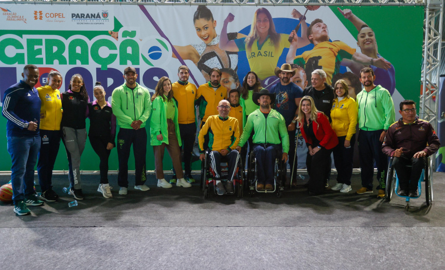 Governador em exercício Darci Piana participa do evento Transformando Pessoas, Formando Vencedores, evento que reuniu atletas e técnicos paranaenses que vão participar dos Jogos Olímpicos e Paralímpicos de Paris 2024.  Foto: Gabriel Rosa/AEN