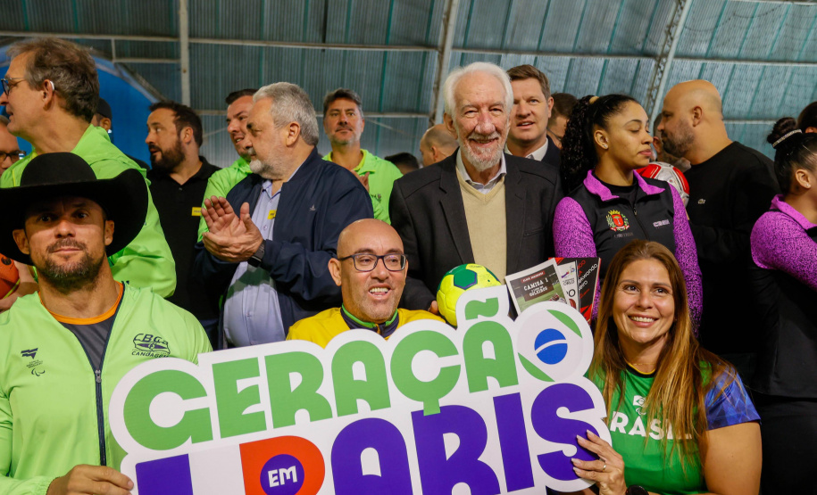 Governador em exercício Darci Piana participa do evento Transformando Pessoas, Formando Vencedores, evento que reuniu atletas e técnicos paranaenses que vão participar dos Jogos Olímpicos e Paralímpicos de Paris 2024.  Foto: Gabriel Rosa/AEN