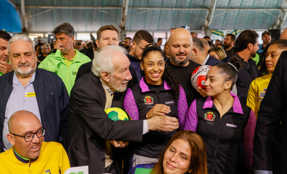 Governador em exercício Darci Piana participa do evento Transformando Pessoas, Formando Vencedores, evento que reuniu atletas e técnicos paranaenses que vão participar dos Jogos Olímpicos e Paralímpicos de Paris 2024.  Foto: Gabriel Rosa/AEN