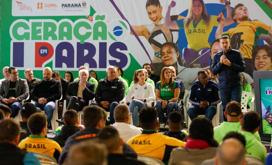 Governador em exercício Darci Piana participa do evento Transformando Pessoas, Formando Vencedores, evento que reuniu atletas e técnicos paranaenses que vão participar dos Jogos Olímpicos e Paralímpicos de Paris 2024.  Foto: Gabriel Rosa/AEN