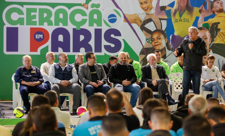 Governador em exercício Darci Piana participa do evento Transformando Pessoas, Formando Vencedores, evento que reuniu atletas e técnicos paranaenses que vão participar dos Jogos Olímpicos e Paralímpicos de Paris 2024.  Foto: Gabriel Rosa/AEN