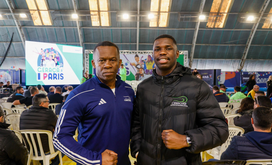 Governador em exercício Darci Piana participa do evento Transformando Pessoas, Formando Vencedores, evento que reuniu atletas e técnicos paranaenses que vão participar dos Jogos Olímpicos e Paralímpicos de Paris 2024.  Foto: Gabriel Rosa/AEN