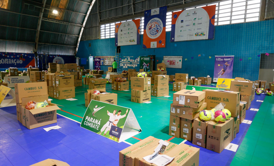 Governador em exercício Darci Piana participa do evento Transformando Pessoas, Formando Vencedores, evento que reuniu atletas e técnicos paranaenses que vão participar dos Jogos Olímpicos e Paralímpicos de Paris 2024.  Foto: Gabriel Rosa/AEN