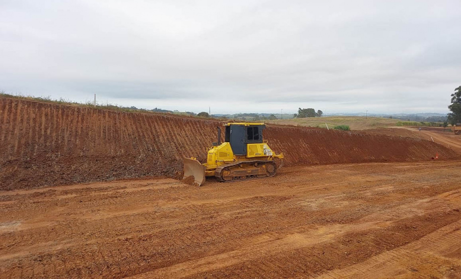Pavimentação entre Pitanga e Mato Rico está 74% finalizada