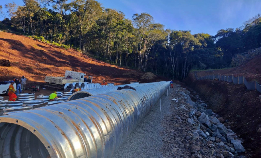 Pavimentação entre Pitanga e Mato Rico está 74% finalizada