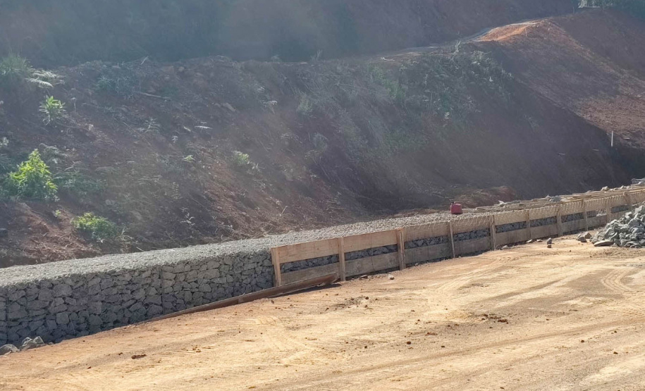 Pavimentação entre Pitanga e Mato Rico está 74% finalizada