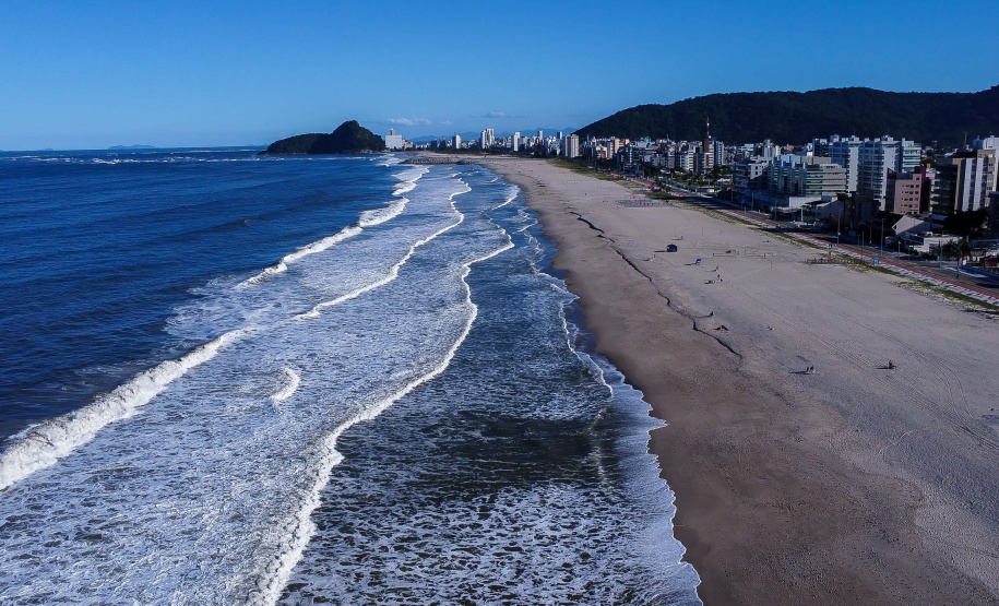 Obras de revitalização da orla de Matinhos alcançam 94,21% no mês de maio