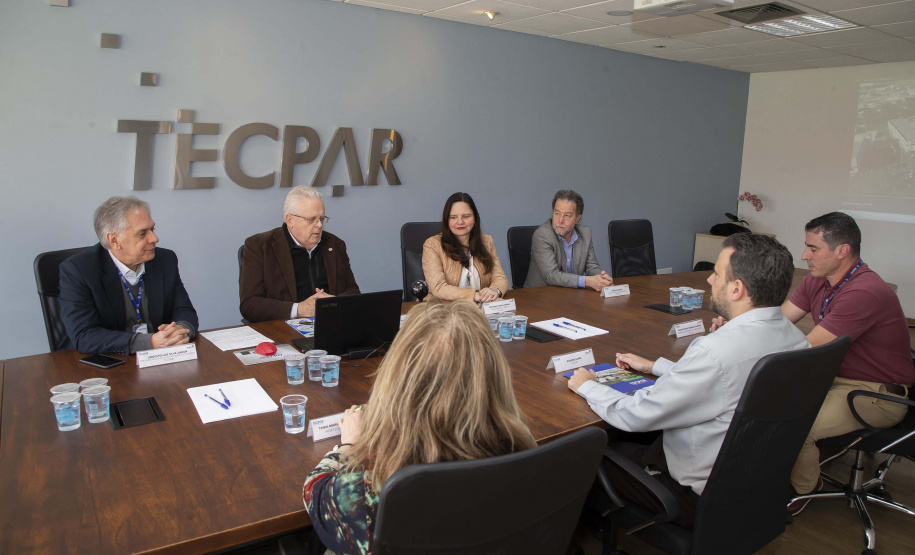 Tecpar concede primeira certificação para laboratório veterinário