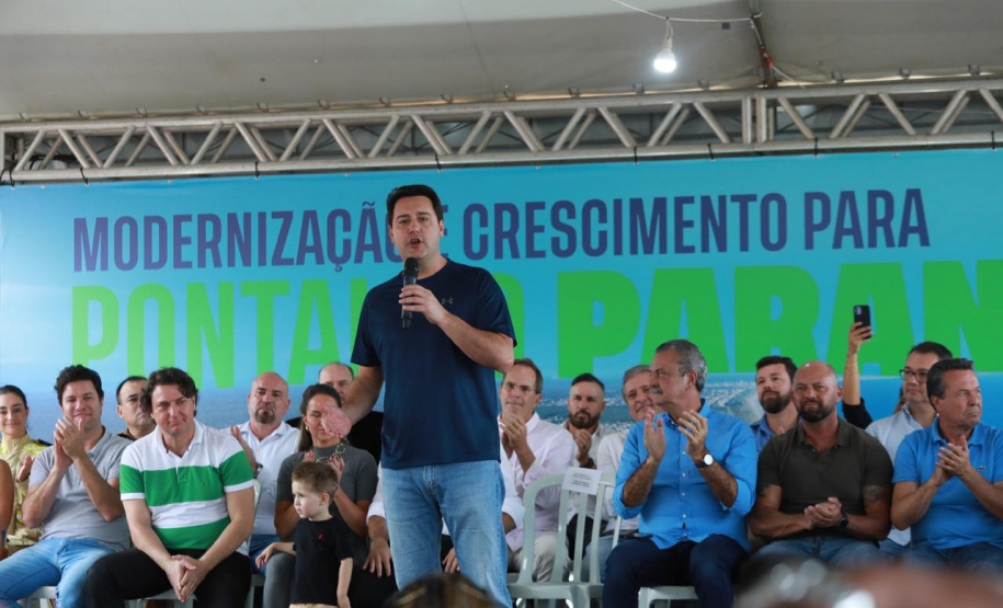 O governador Carlos Massa Ratinho Junior anunciou neste sábado (22), no balneário de Praia de Leste, o projeto de modernização da orla de Pontal do Paraná e um pacote de investimentos para a cidade que ultrapassará R$ 96 milhões