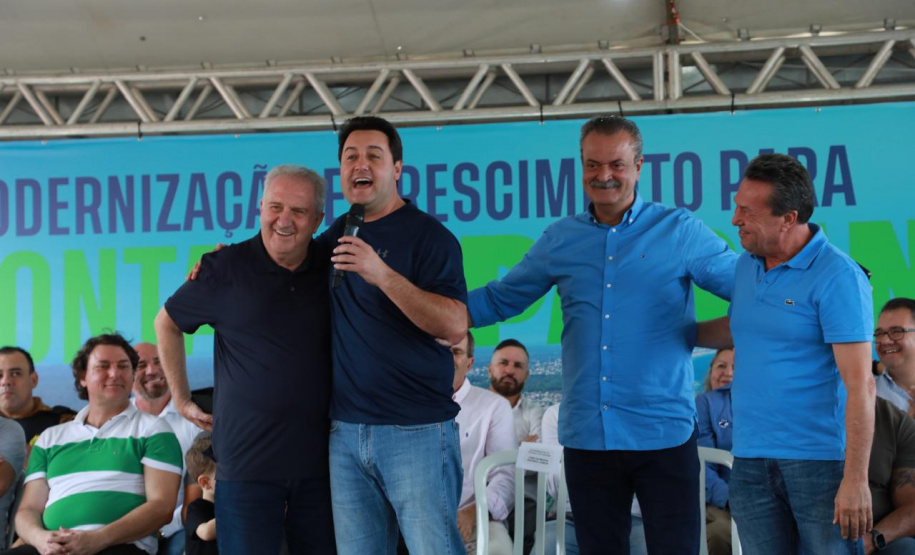O governador Carlos Massa Ratinho Junior anunciou neste sábado (22), no balneário de Praia de Leste, o projeto de modernização da orla de Pontal do Paraná e um pacote de investimentos para a cidade que ultrapassará R$ 96 milhões