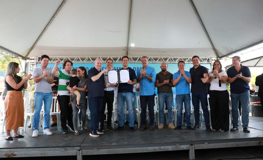 O governador Carlos Massa Ratinho Junior anunciou neste sábado (22), no balneário de Praia de Leste, o projeto de modernização da orla de Pontal do Paraná e um pacote de investimentos para a cidade que ultrapassará R$ 96 milhões