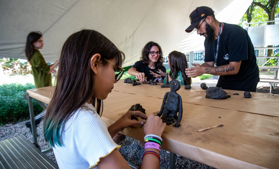 Crianças e adolescentes podem aproveitar programação intensa e gratuita no Museu Paranaense em julho