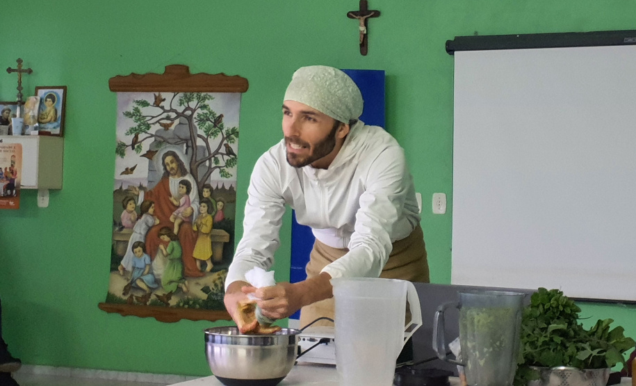 Sanepar apresenta à comunidade técnicas de cultivo de Plantas Alimentícias Não Convencionais (Pancs) e Plantas Medicinais