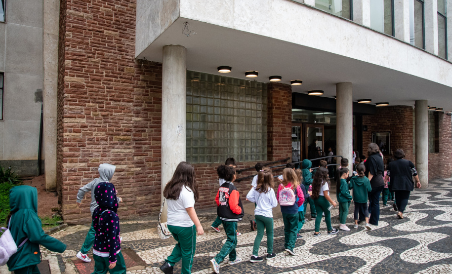 SEEC CRIANÇAS NO TEATRO