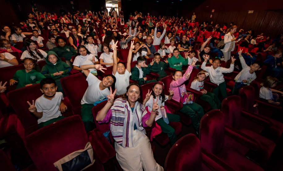 SEEC CRIANÇAS NO TEATRO
