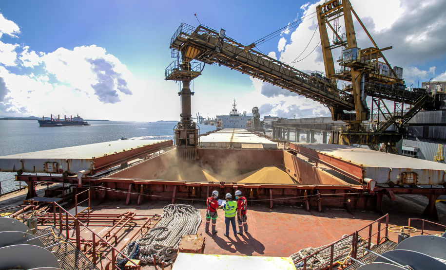 Portos do Paraná batem recorde histórico no primeiro semestre de 2024