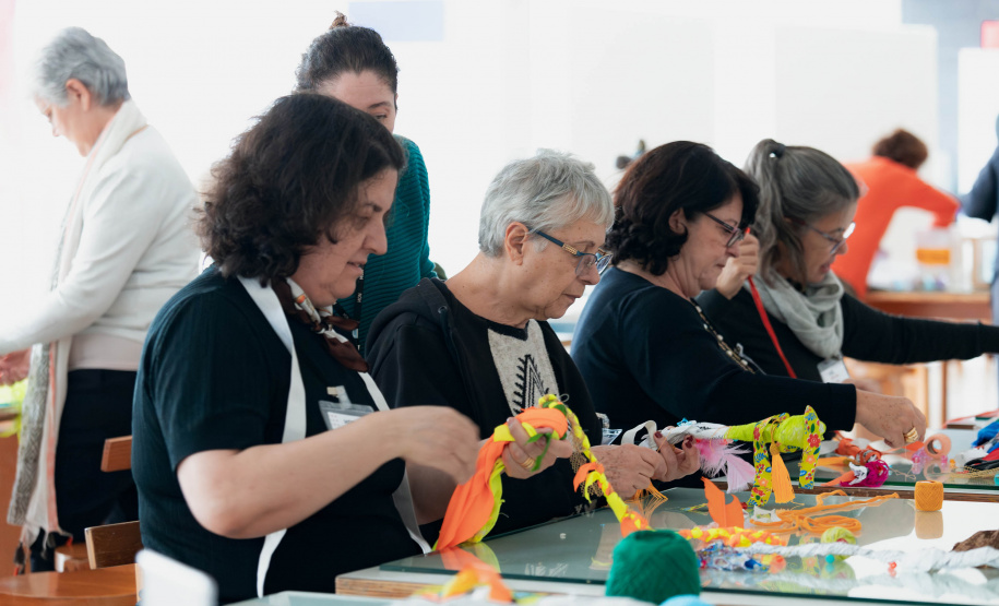 MON promove encontros para público 60+ sobre a mostra “O Jardim”