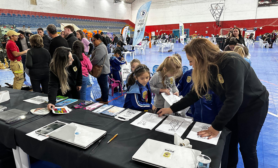 PCPR na Comunidade leva serviços de polícia judiciária e orientações para mais de 3 mil pessoas em cinco municípios do estado
