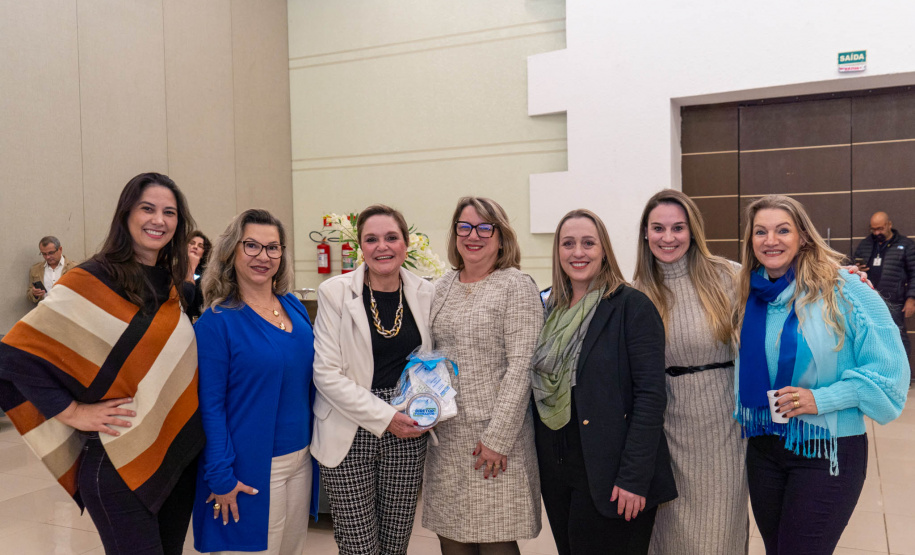 Educação promove encontro para capacitar diretores da rede e gestores dos Núcleos Regionais de Educação (NREs) de todo o Estado