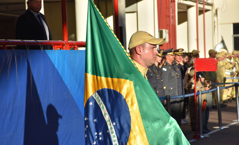 No dia 2 de julho, em celebração ao Dia do Bombeiro Brasileiro, o  Corpo de Bombeiros do Paraná (CBMPR) realizou uma solenidade especial, com desfiles e homenagens