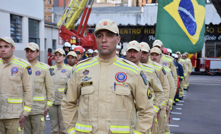 No dia 2 de julho, em celebração ao Dia do Bombeiro Brasileiro, o  Corpo de Bombeiros do Paraná (CBMPR) realizou uma solenidade especial, com desfiles e homenagens