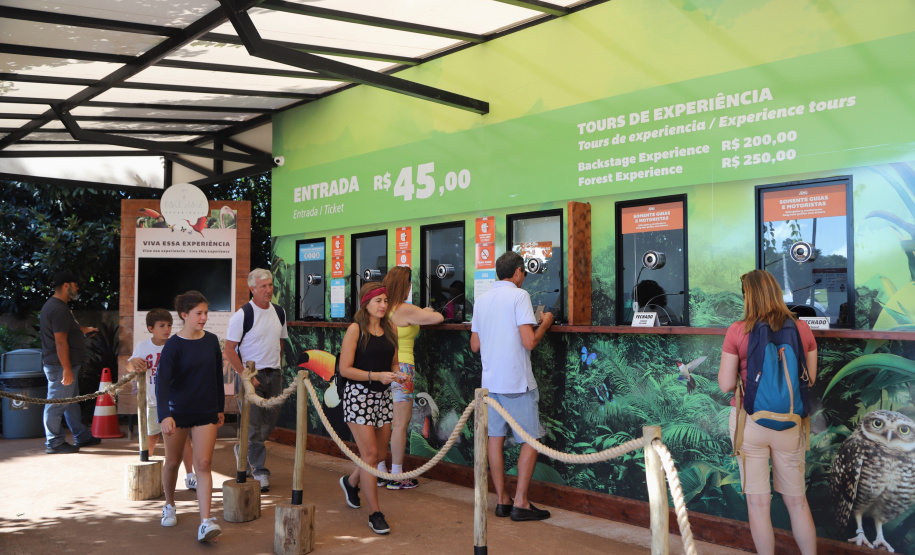 Paraná marca presença no Meeting Brasil 2024 para atrair turistas latinos