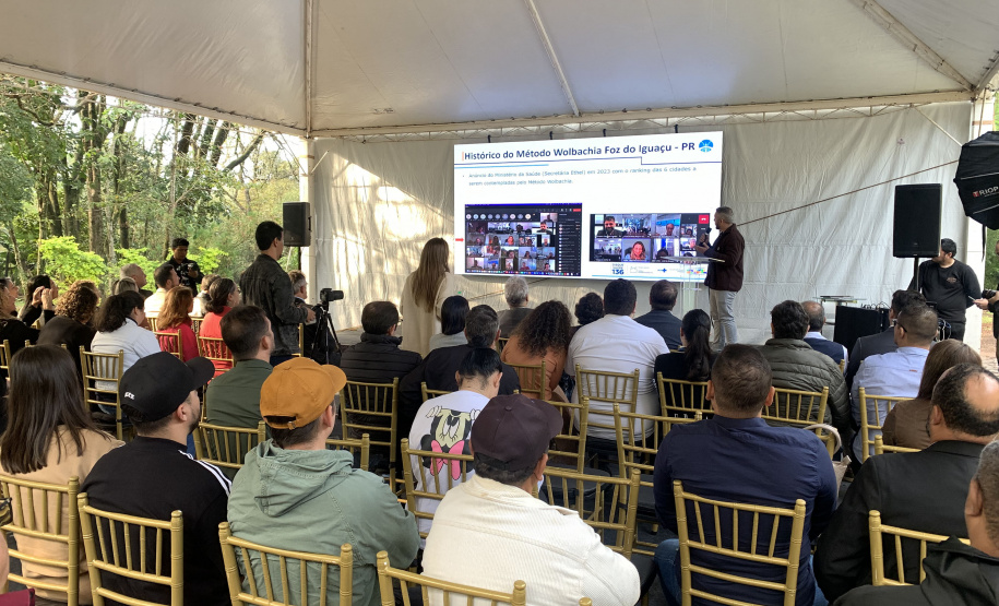 Paraná solta os primeiros mosquitos do “Método Wolbachia” na inauguração da biofábrica, em Foz do Iguaçu