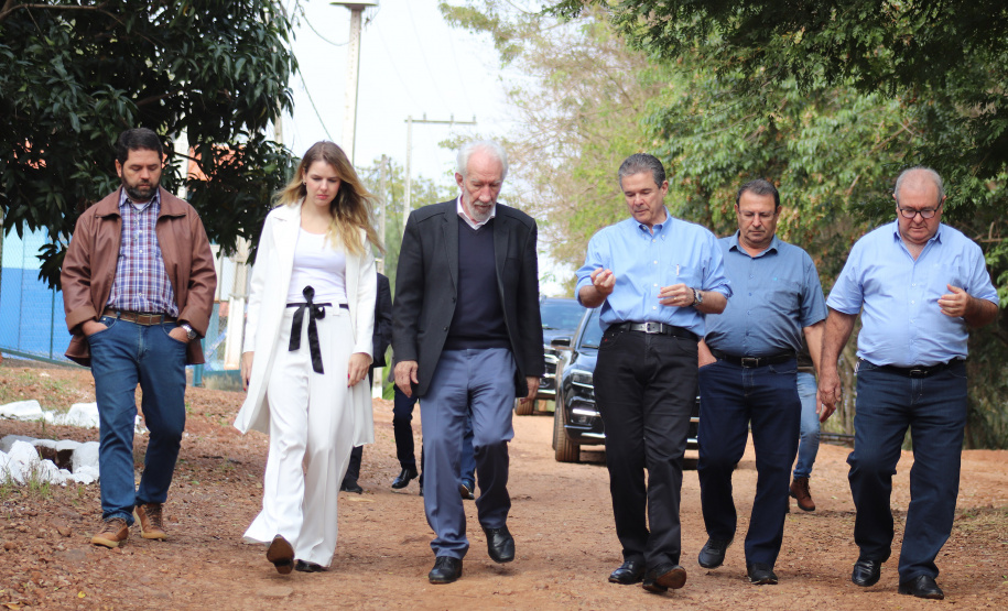 O governador em exercício Darci Piana recebeu o ministro da Pesca e Aquicultura, André de Paula, em uma visita a produtores de tilápia em Alvorada do Sul e Bela Vista do Paraíso, na região Norte do Paraná, nesta segunda-feira (15).
