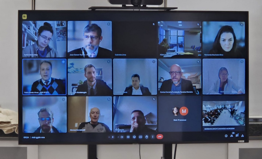 Reunião de conciliação na Justiça Federal começou a liberar os recursos da indenização da Petrobras.