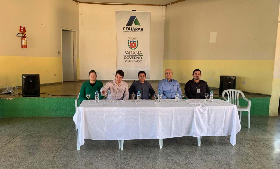 COHAPAR - Entrega de títulos de regularização fundiária em Japira