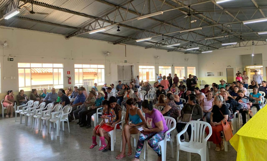 COHAPAR - Entrega de títulos de regularização fundiária em Japira