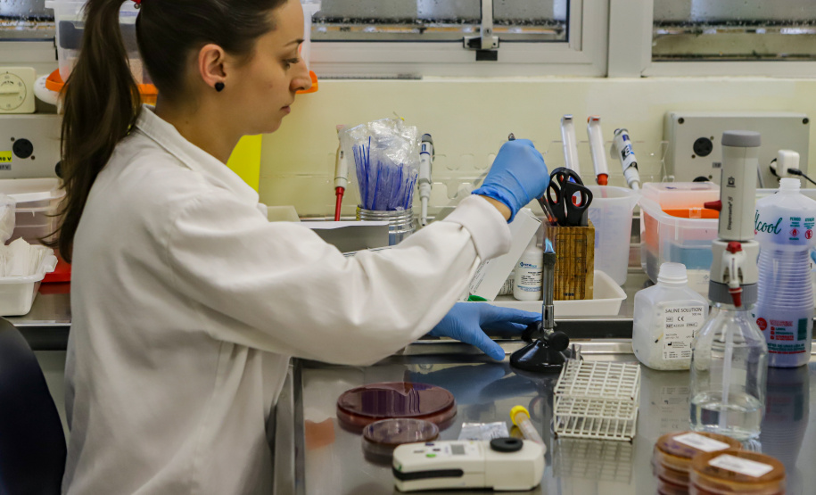 Lacen processa 13.298 amostras para vírus respiratórios em seis meses