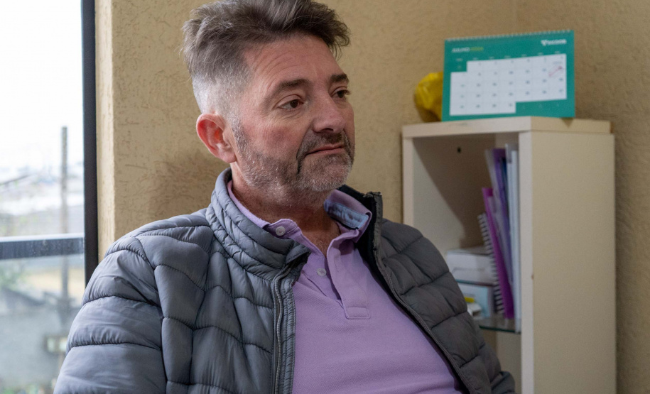 Nilson José Dybas completará 52 anos no próximo dia 10 de outubro. Isso oficialmente. Desde 2015 ele também celebra aniversário no dia 15 de setembro e 3 de novembro. O empresário, que mora no em Campo Largo, na Região Metropolitana de Curitiba, precisou passar por dois transplantes de fígado no intervalo de cinco anos depois de ser diagnosticado com esteatose hepática e ter uma trombose biliar.