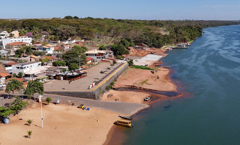 OBRAS NO NOROESTE – O Governo do Estado tem investido na melhoria de infraestrutura dos municípios da região Noroeste com o objetivo de potencializar o turismo às margens do Rio Paraná.