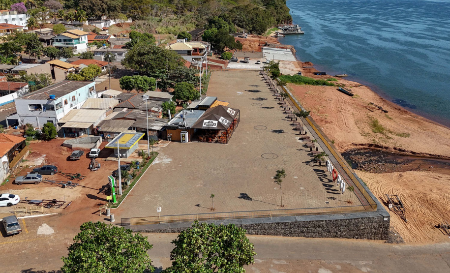 OBRAS NO NOROESTE – O Governo do Estado tem investido na melhoria de infraestrutura dos municípios da região Noroeste com o objetivo de potencializar o turismo às margens do Rio Paraná.