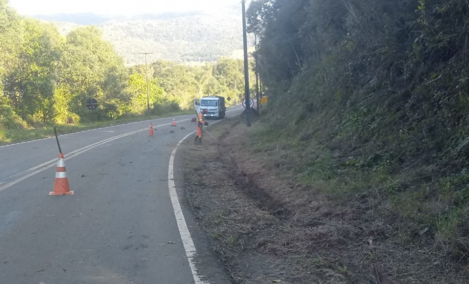 DER PR-170 Pinhão conservação de faixa de domínio