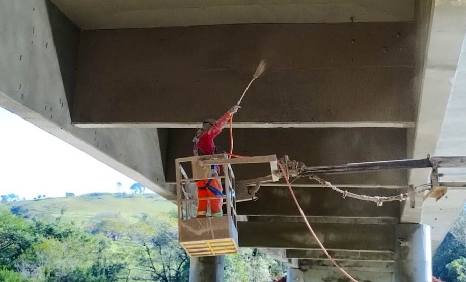 PR-439 reforma Ponte Rio das Cinzas