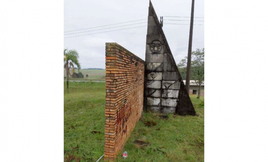 Restauração de monumento rodoviário de Poty Lazzarotto é homologada pelo DER v2