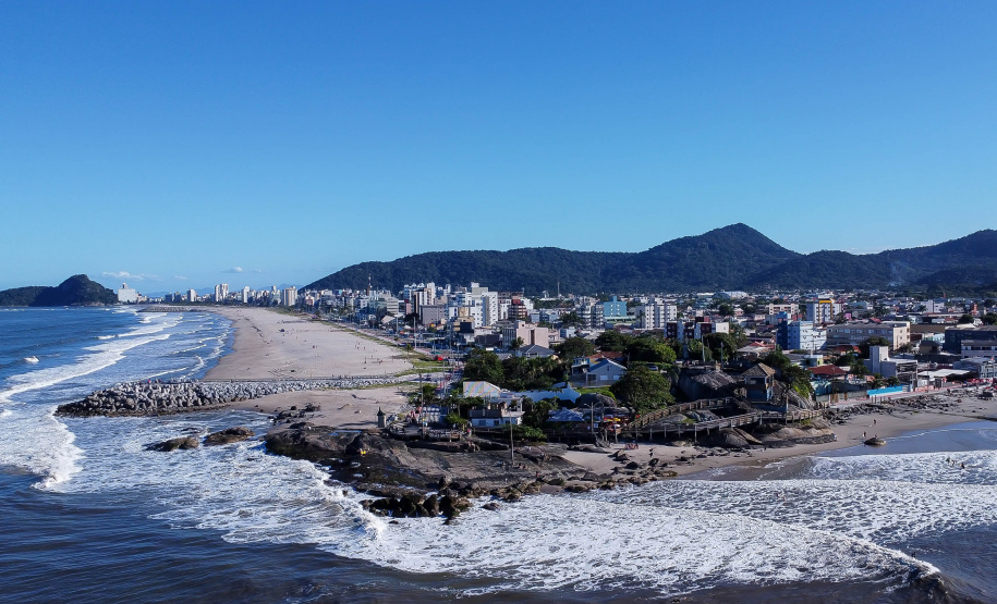 Novo boletim da orla: revitalização de Matinhos atinge 94,33% em junho